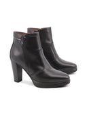 Stivaletto con tacco alto e plateau