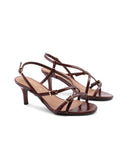 Sandalo elegante in vernice da donna