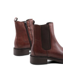 Stivaletto in pelle con zip da donna