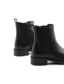 Stivaletto in pelle con zip da donna