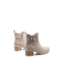 Ankle boot beige con zip da donna