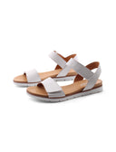 Sandalo flat in pelle da donna